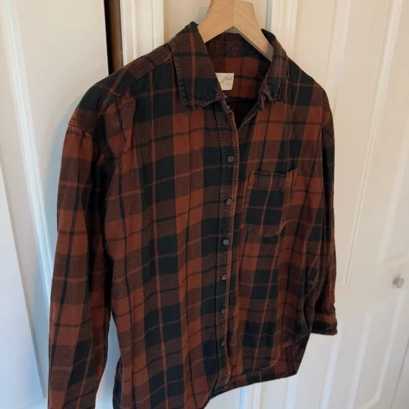 Universal Threads Oversized Fit Button Down Flannel 100% Cotton Women’s Size S - Picture 2 of 12